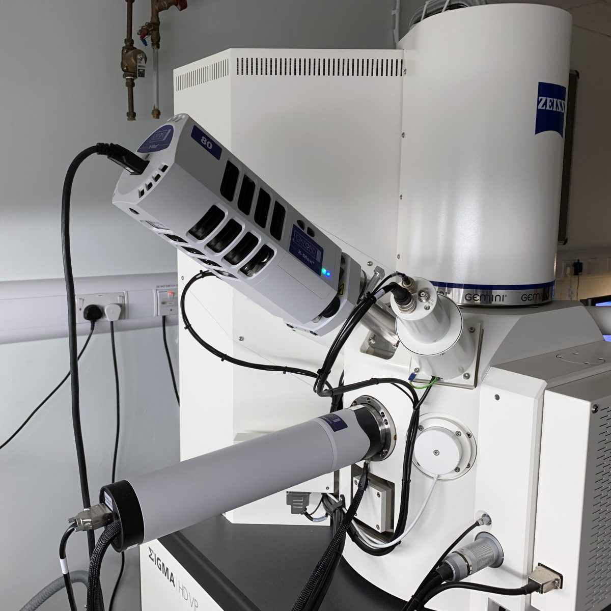 scanning electron microscope imaging the experiment